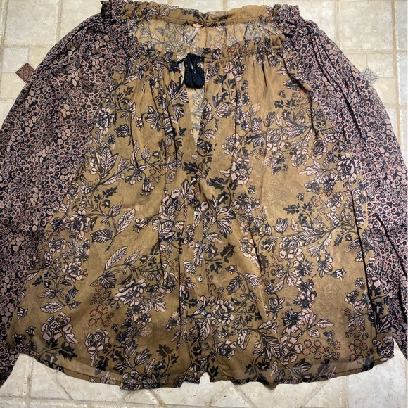 Free People Green Hendrix Green Floral Peasant Shirt, size small - Picture 2 of 5